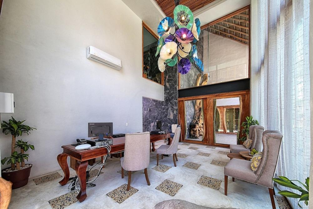 מלון סאיוליטה Casa Pepe מראה חיצוני תמונה A chandelier