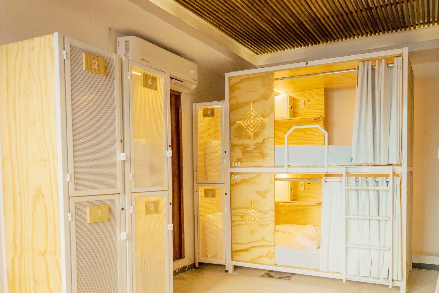 מלון סאיוליטה Casa Pepe מראה חיצוני תמונה A capsule hotel in Tokyo