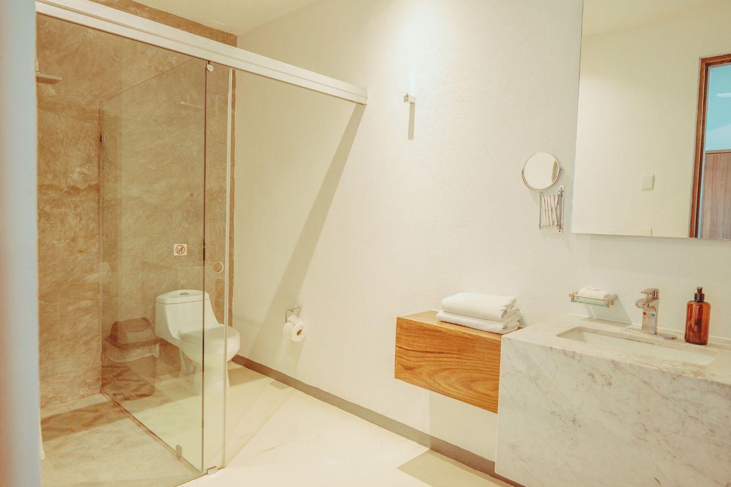 מלון סאיוליטה Casa Pepe מראה חיצוני תמונה A bathroom with a shower enclosure