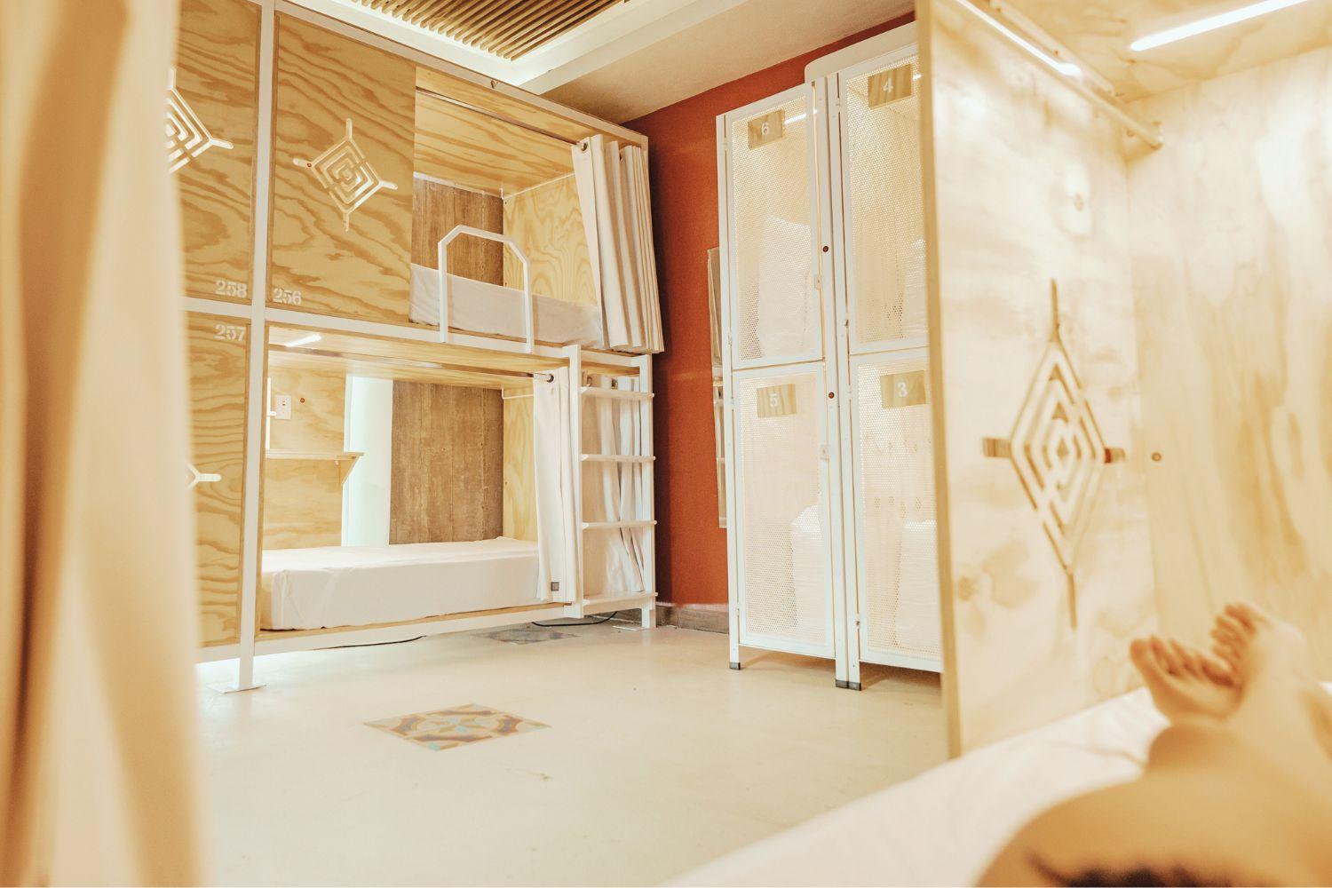 מלון סאיוליטה Casa Pepe מראה חיצוני תמונה A capsule hotel in Tokyo