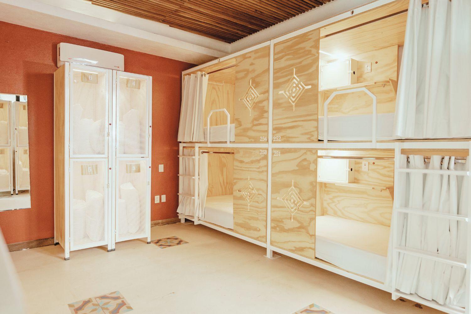 מלון סאיוליטה Casa Pepe מראה חיצוני תמונה A capsule hotel in Tokyo